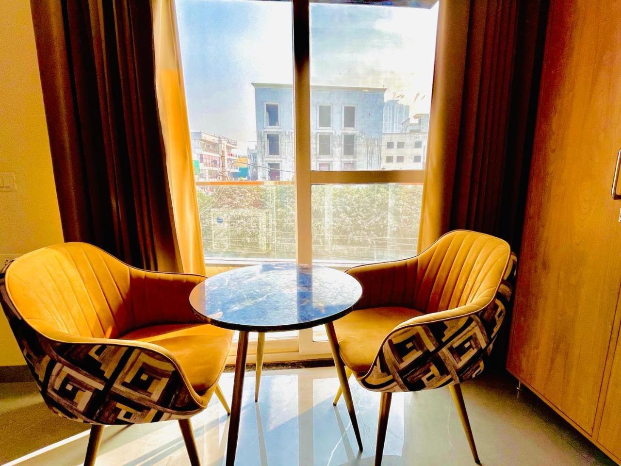 Amahi Inn - Sector 48 Gurgaon Luaran gambar